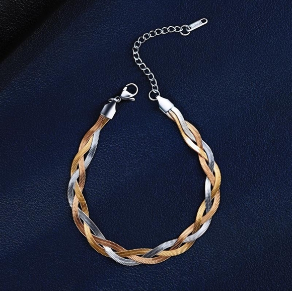 Tri-Color Stainless Steel "Tie the knot" Bracelet in silk bag - Picture 2 of 5